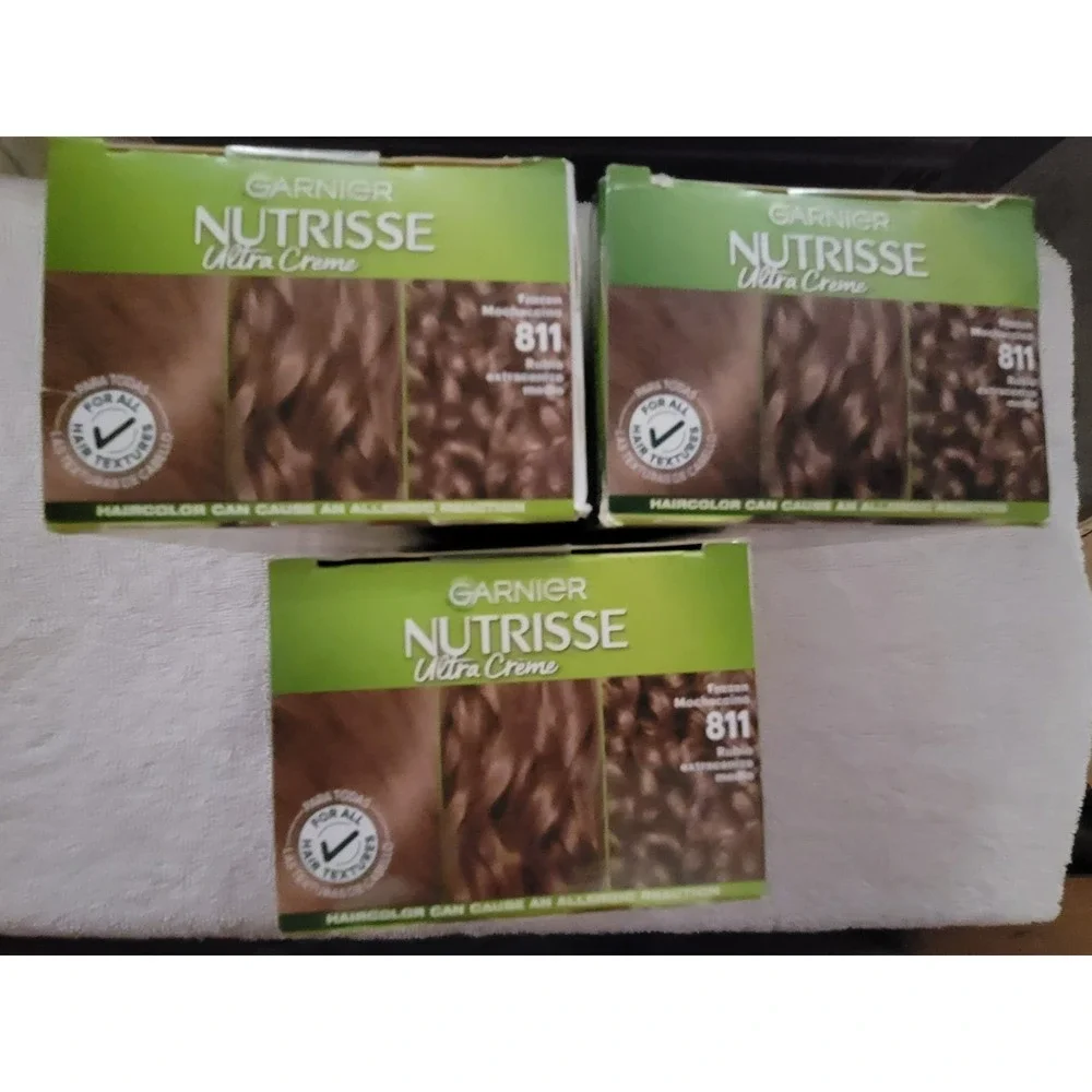 3 Garnier Nutrisse Ultra Creme - 811 Medium Extra Ash Blonde, Frozen Mochaccino